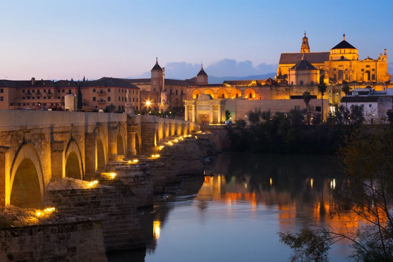 Ponte Romana de Córdoba ao entardecer