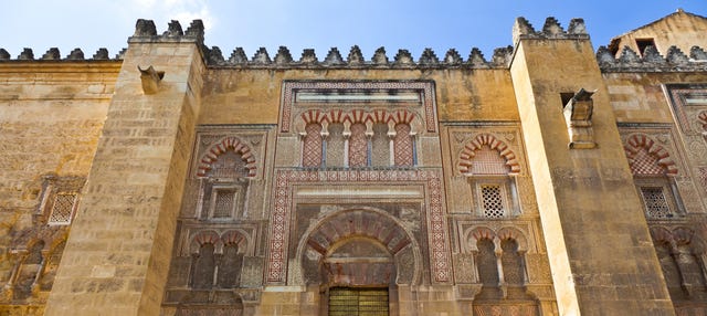 Classic Cordoba Guided Tour with Mosque Entrance