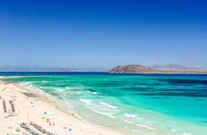 Ferry à ilha de Lobos + Snorkel saindo de Corralejo