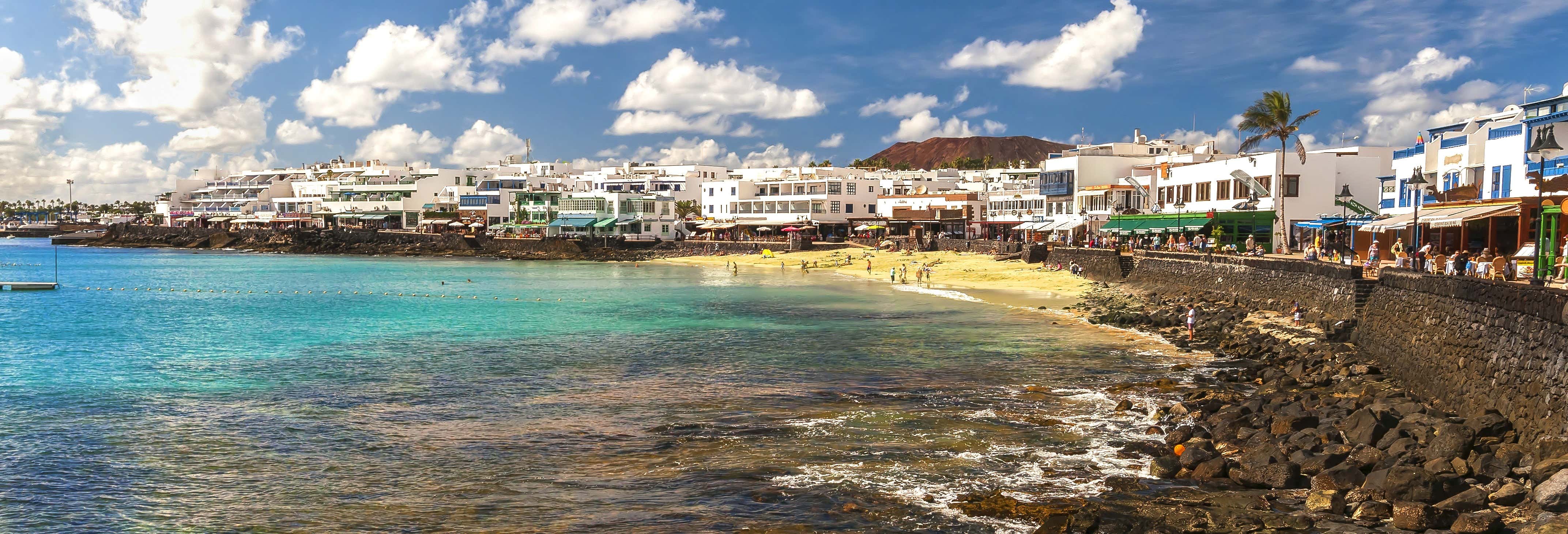 Lanzarote por libre en ferry desde Corralejo