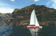 Passeio de catamarã por Los Gigantes, Costa Adeje e Masca