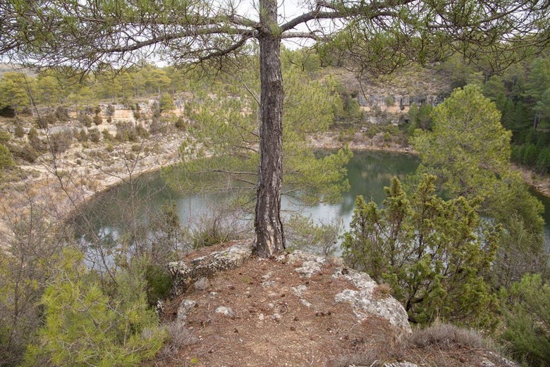 Cuenca Lagoons and Sinkholes 