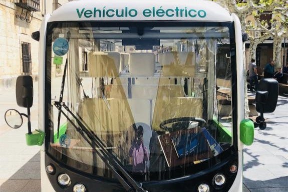 Le minibus qui vous fera visiter El Burgo de Osma. 