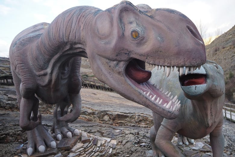 Dinosaurios a escala real