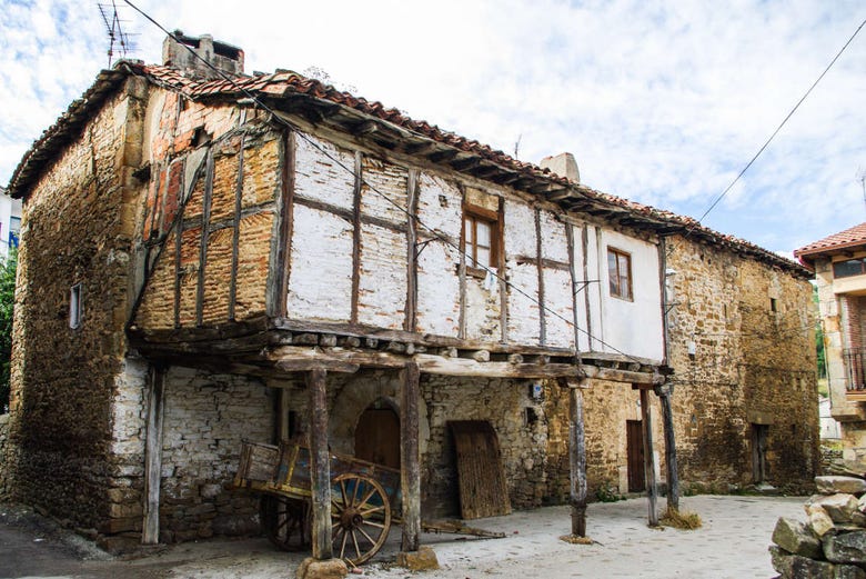 Casa antiga em Espinosa de los Monteros