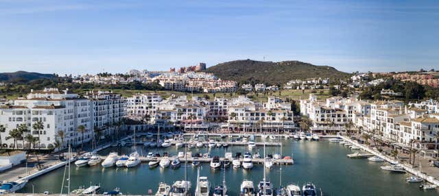 Tour por el puerto de Estepona