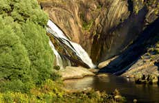 Tour de caiaque pela cascata de Ézaro
