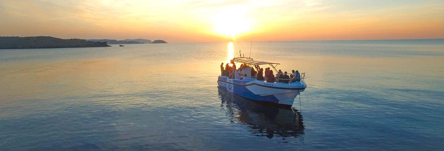 Giro in motoscafo al tramonto da Fornells