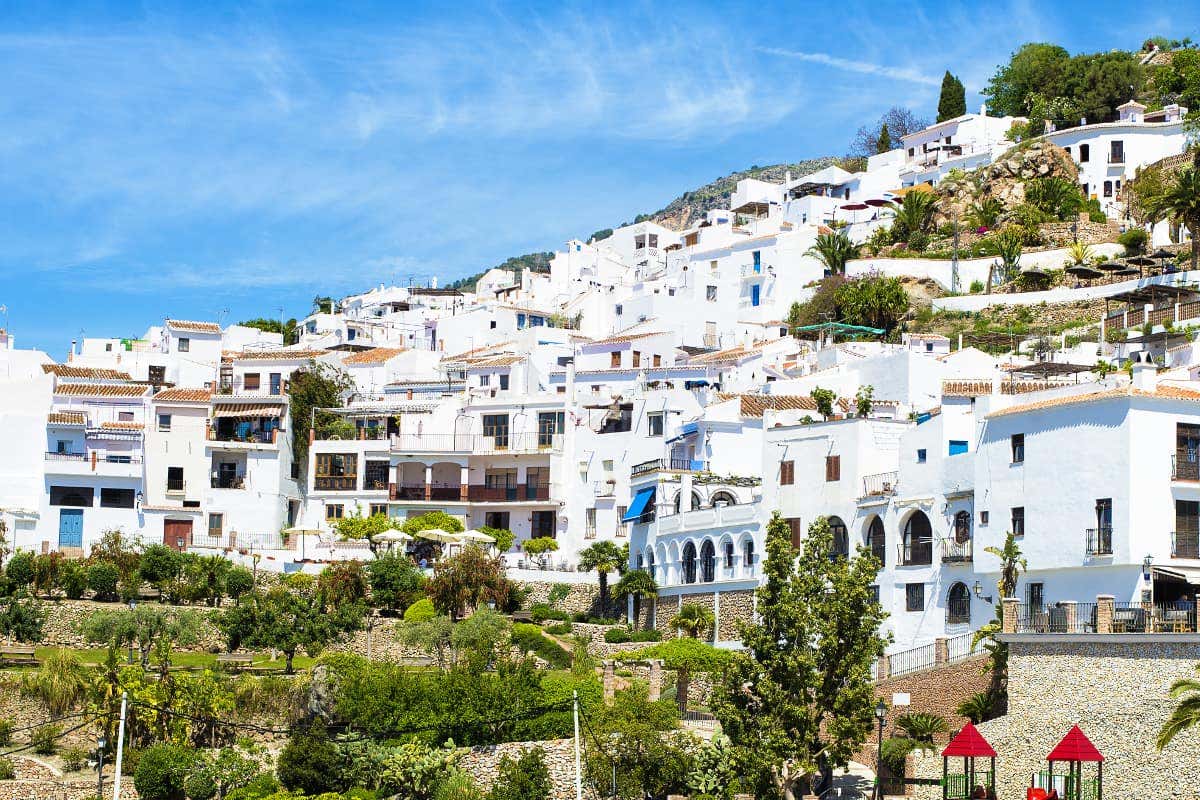 Frigiliana & Nerja Caves Day Trip from Fuengirola Frigiliana & Nerja Caves Day Trip from Fuengirola