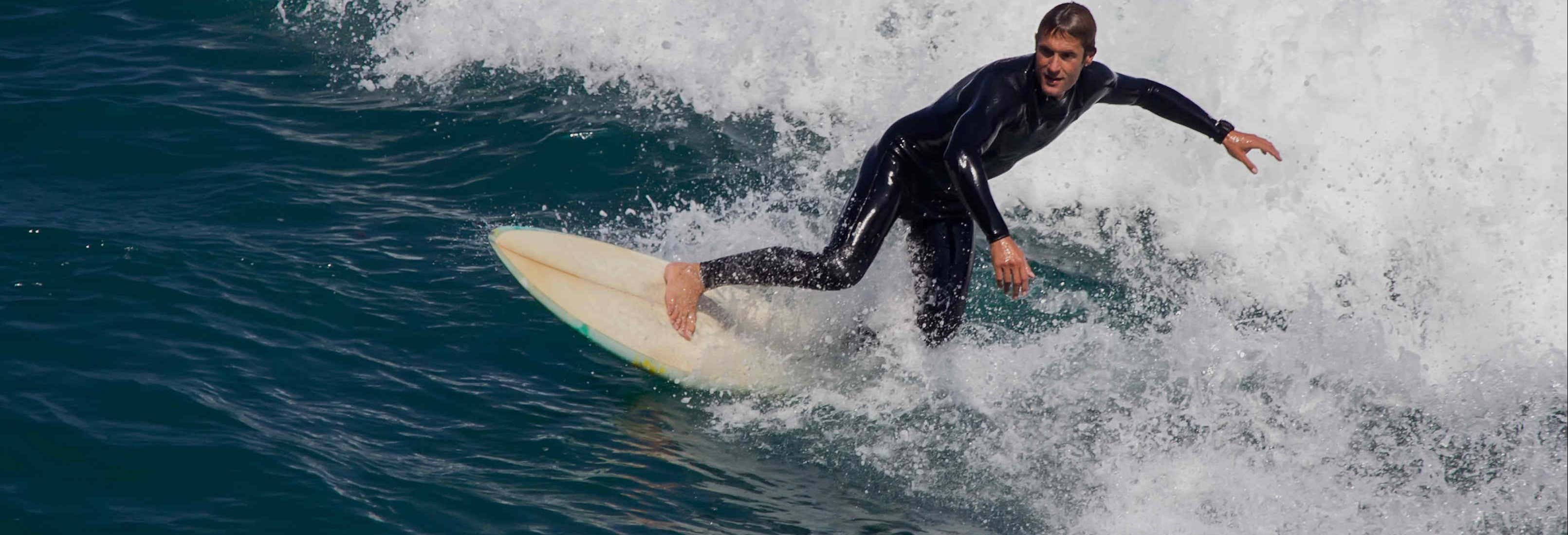 Curso de surf en Gijón