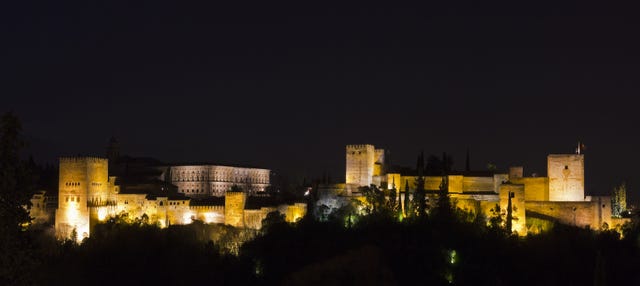 Free tour noturno por Granada