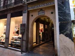 Entrada a la Alcaicería