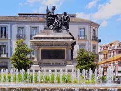 Plaza de Isabel la Católica
