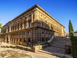 Exterior del Palacio de Carlos V