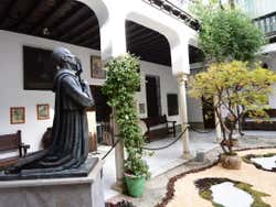 Estatua de San Juan de Dios