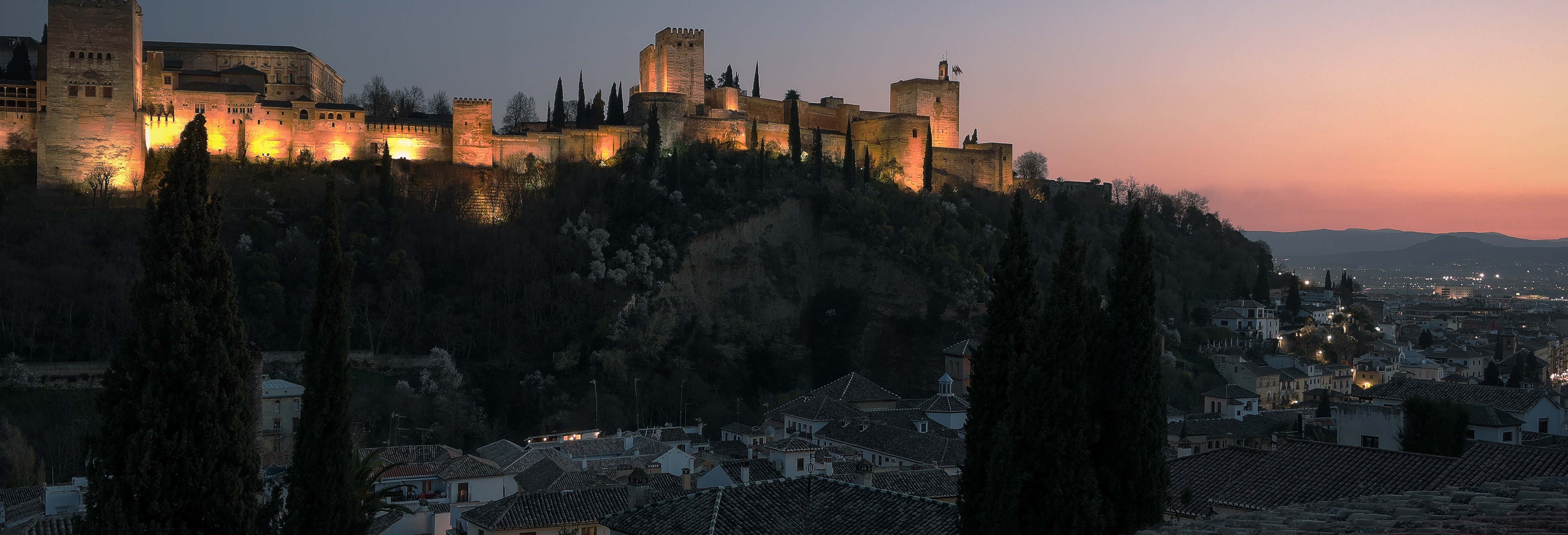 Tour de los misterios y leyendas de Granada