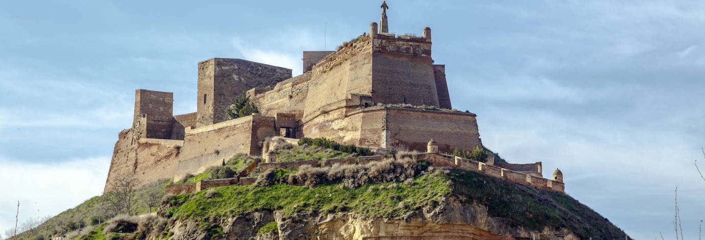 Tour por Monzón com degustação de vinho