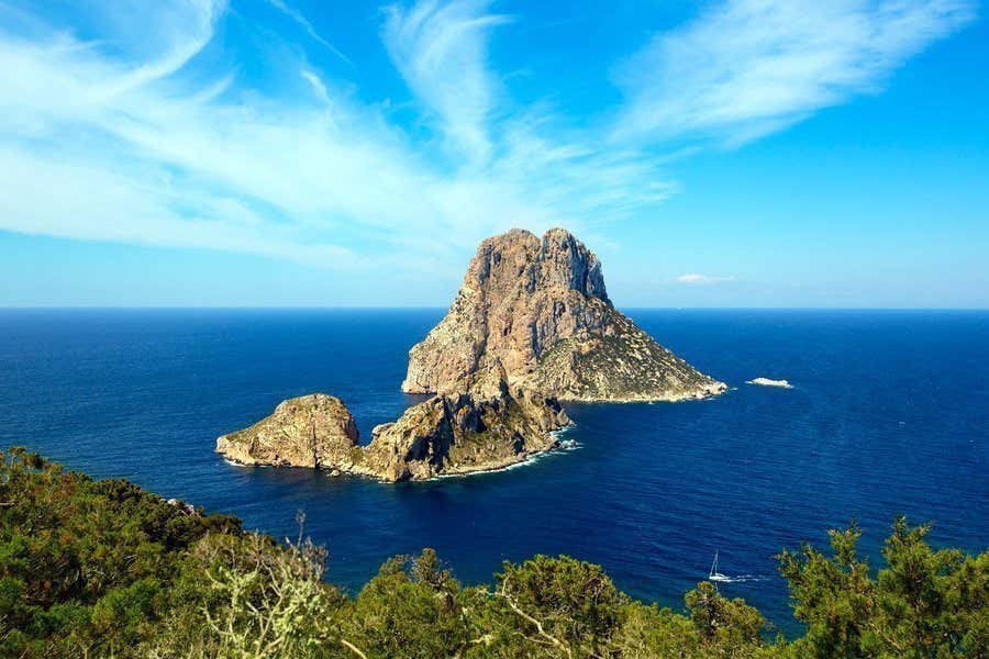 Excursión en crucero a Es Vedrá y Cala Bassa desde Ibiza
