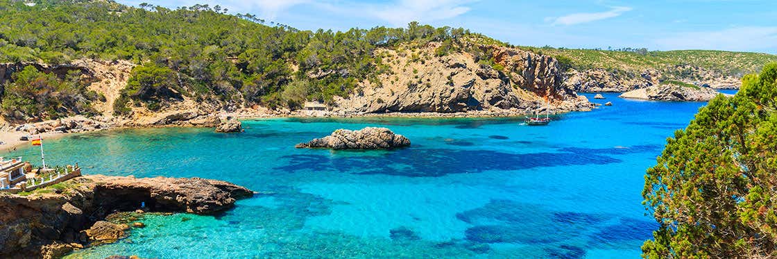 Cala Xarraca A Secluded Rocky Bay