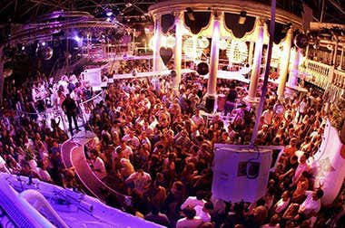 Les Boîtes De Nuit à Ibiza - Meilleurs Fêtes Et Clubs D'Ibiza