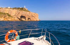 Boat trip with visit to capes and caves