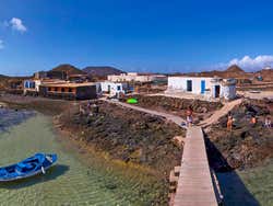 Muelle junto a la Isla de Lobos