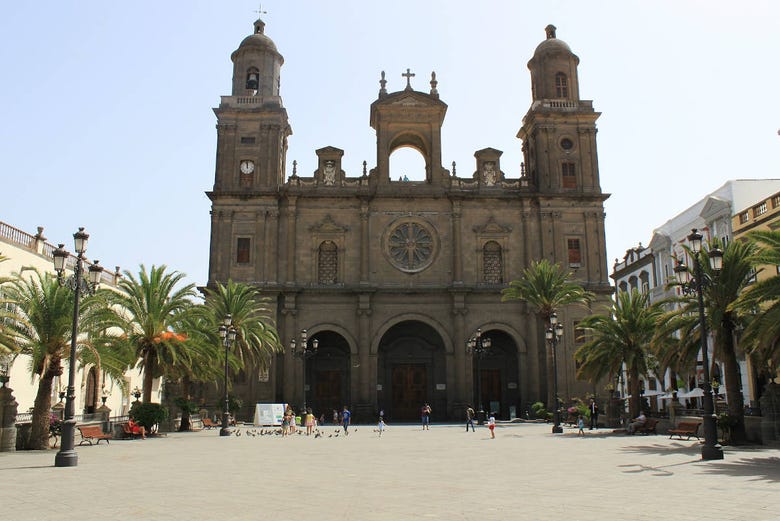 Facciata della Cattedrale di Santa Anna, a Las Palmas