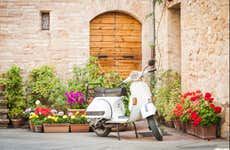Tour de vespa saindo de Lucena