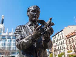 Estatua a Lorca
