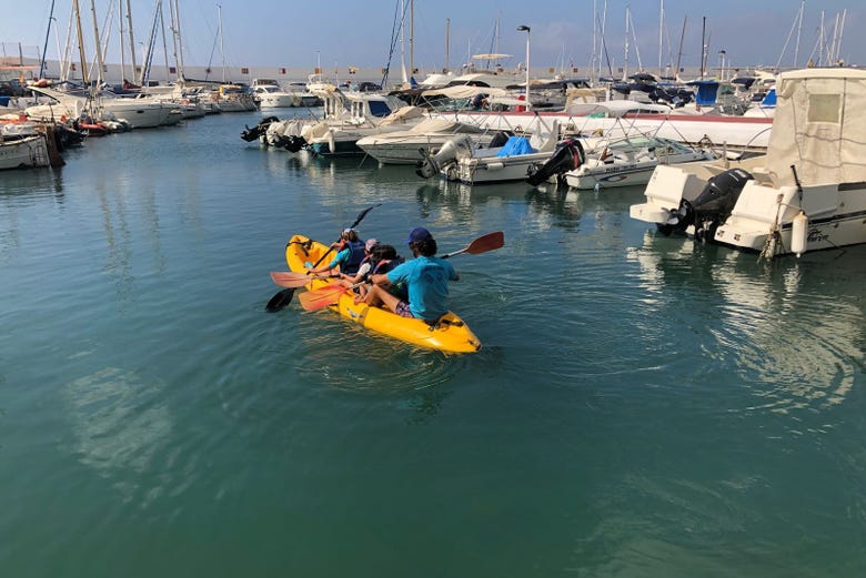 A bordo de los kayaks por Marbella