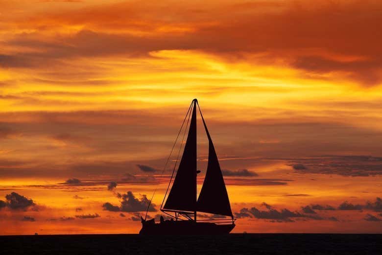 Giro In Barca A Vela Al Tramonto A Minorca Scopri Minorca