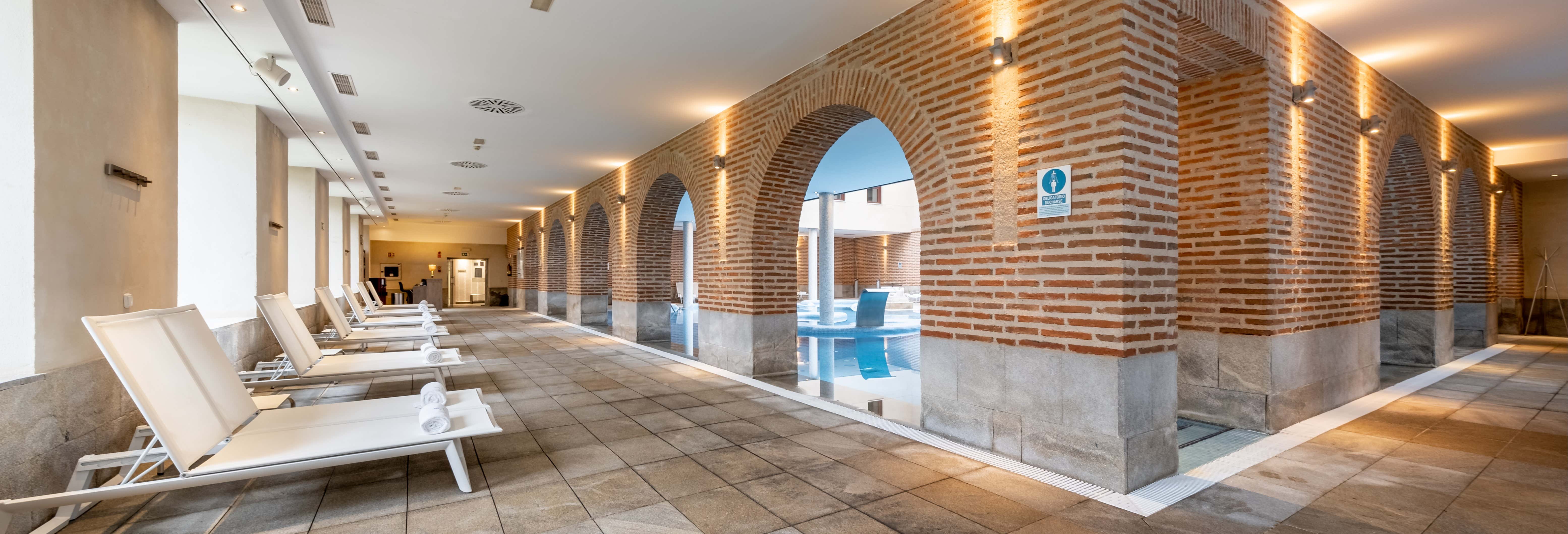 Entrada al balneario Castilla Termal Olmedo Entrada al balneario Castilla Termal Olmedo