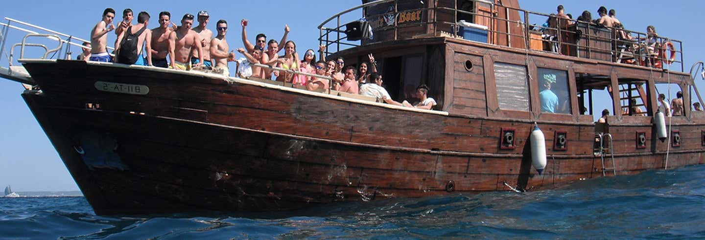 Festa em barco pirata pela baía de Palma