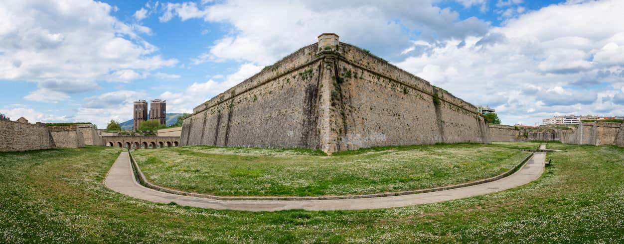 Visita guiada por las murallas de Pamplona