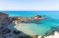 Es Vedrá y calas de Ibiza y Formentera desde Playa d'en Bossa