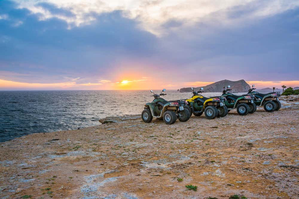 Excursión en quad por Ibiza desde Playa d'en Bossa
