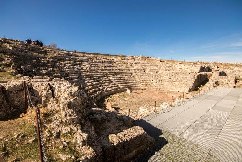Gradas del teatro romano de Acinipo