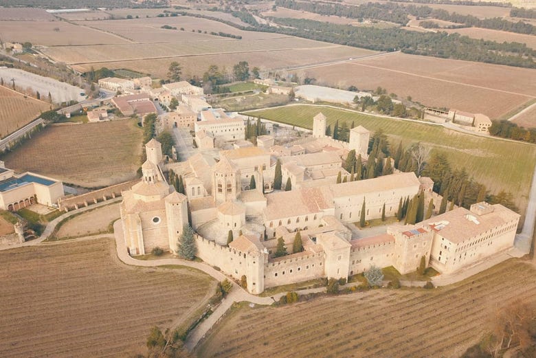 Vista aérea do Mosteiro de Santa María de Poblet