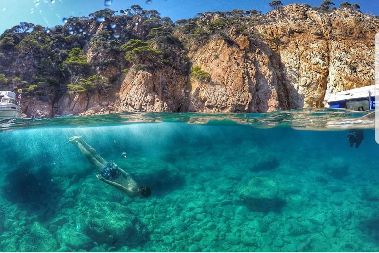 Snorkelling in the incredible Mediterranean waters
