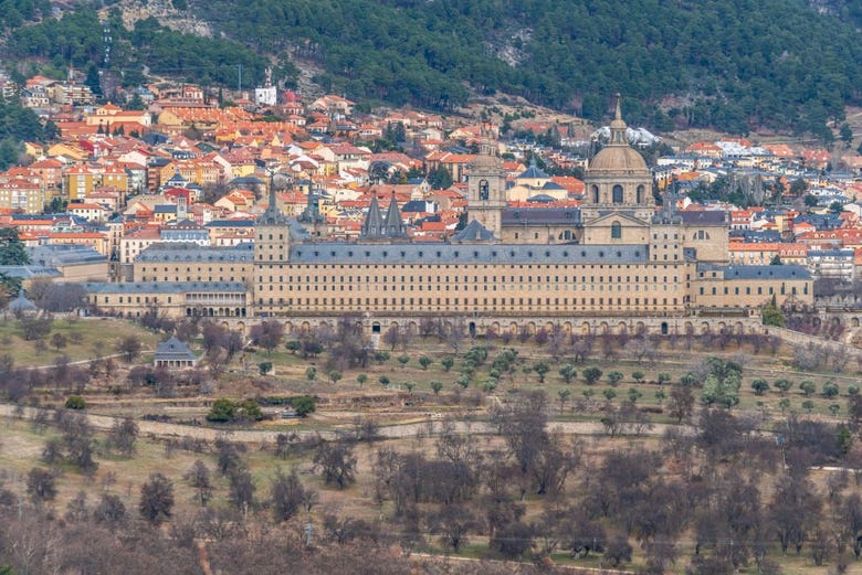 Monasterio de El Escorial desde el Monte Abantos