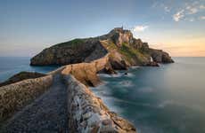 Bilbao & San Juan de Gaztelugatxe Day Trip