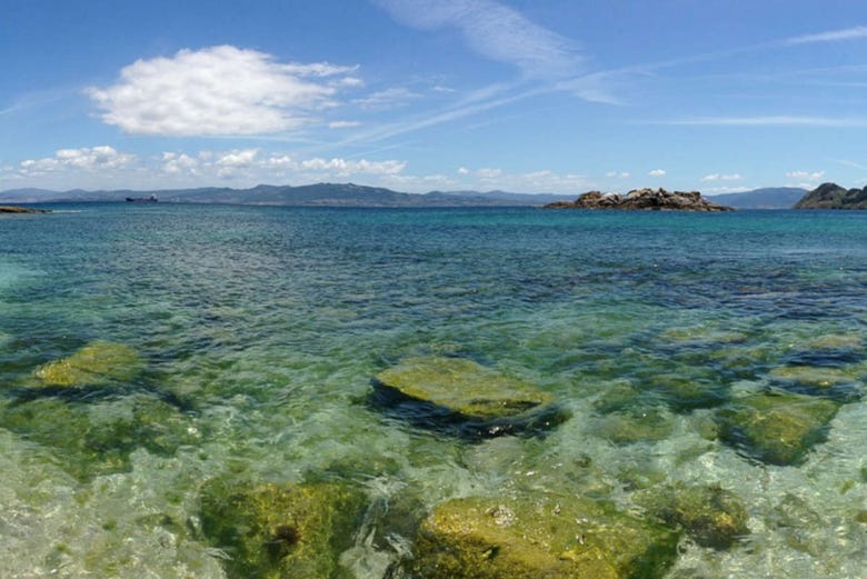 The crystalline water surrounding the Cies