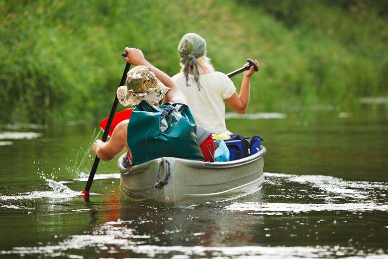 De canoa pela Ria del Pas