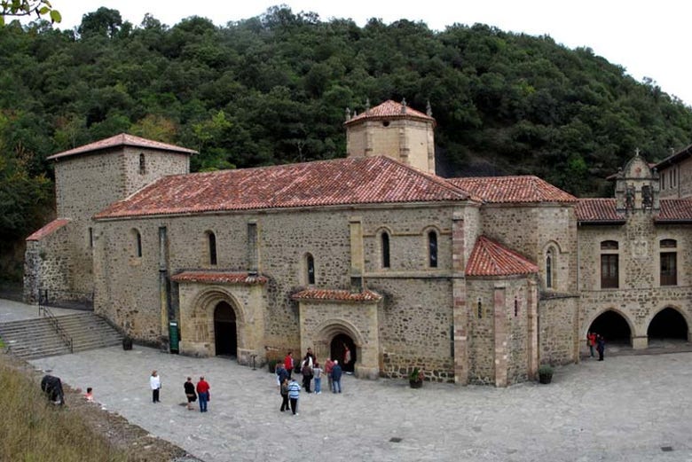 Le monastère de Santo Toribio de Liébana