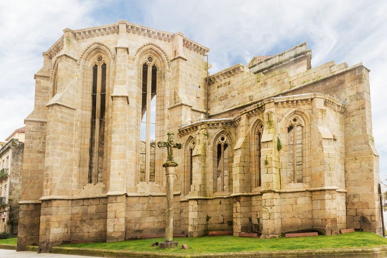 Le rovine del convento di Santo Domingo, a Pontevedra