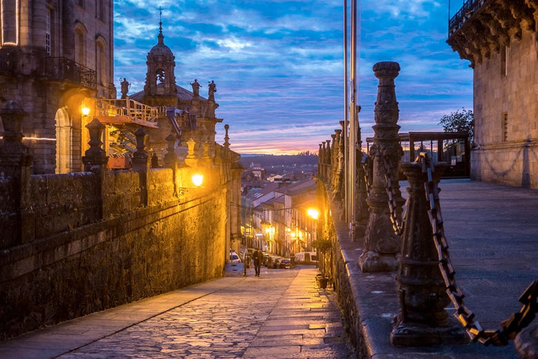 Santiago de Compostela di sera