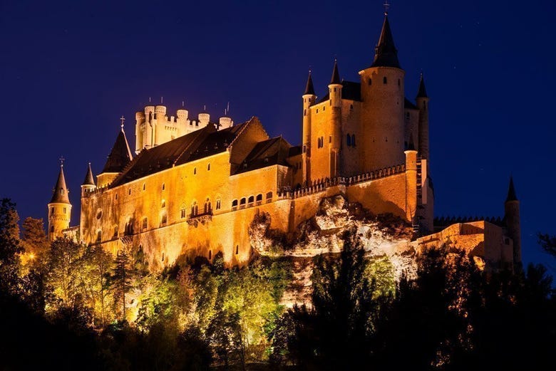 Alcázar de Segovia iluminado