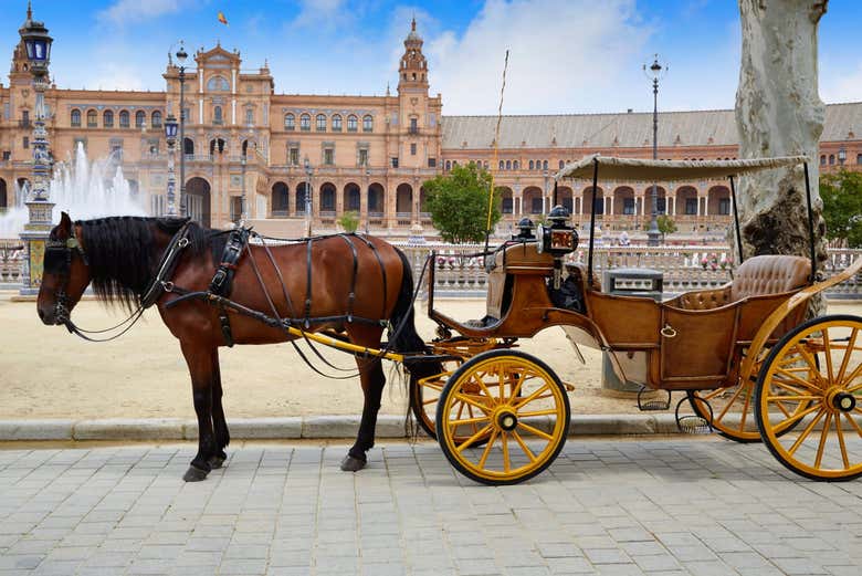 Passeio de charrete pelo centro histórico de Sevilha