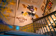 Pranzo o cena all'Hard Rock Cafe di Siviglia