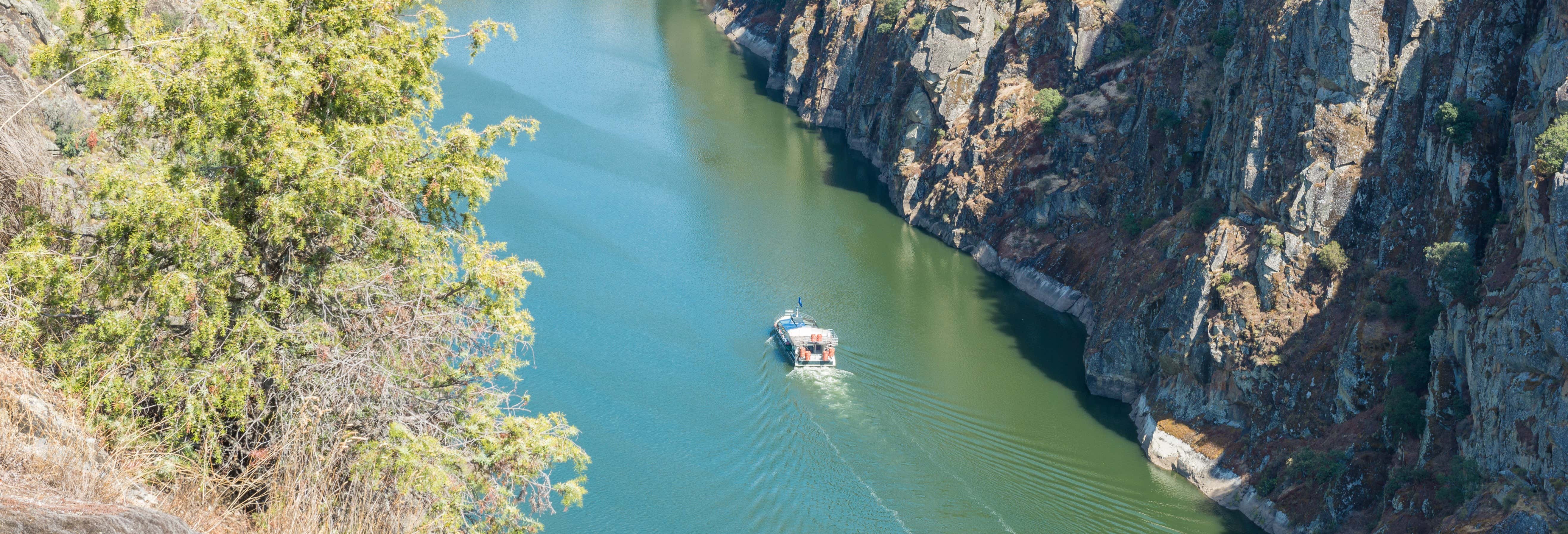 Paseo en barco por los Arribes del Duero